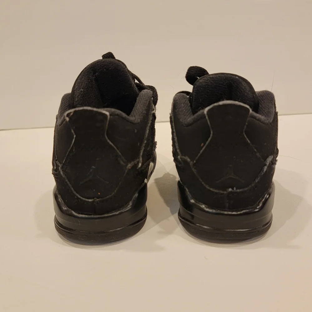 Jordan 4 Retro Black Cat (2020) (TD) black cats size 4 sneakers